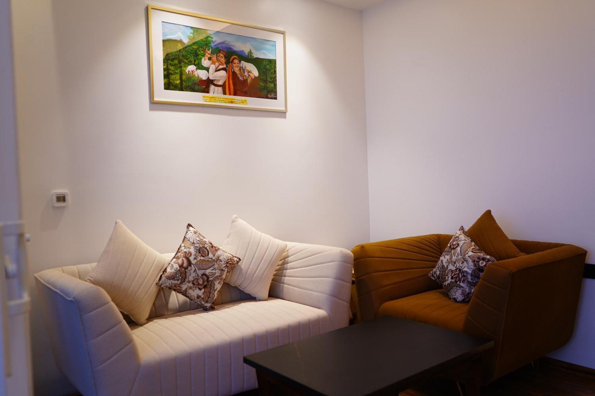 Welcomheritage Natraj, Mcleod Ganj Exteriör bild